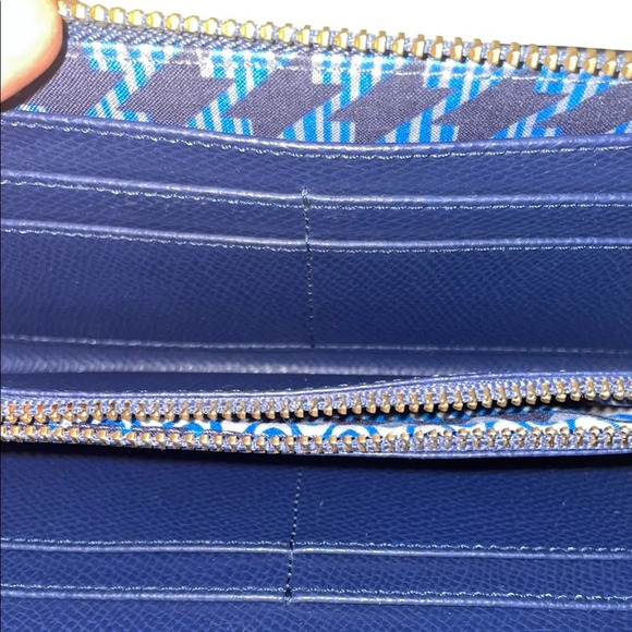 Vera Bradley Blue and Black Wallet - Picture 4 of 7